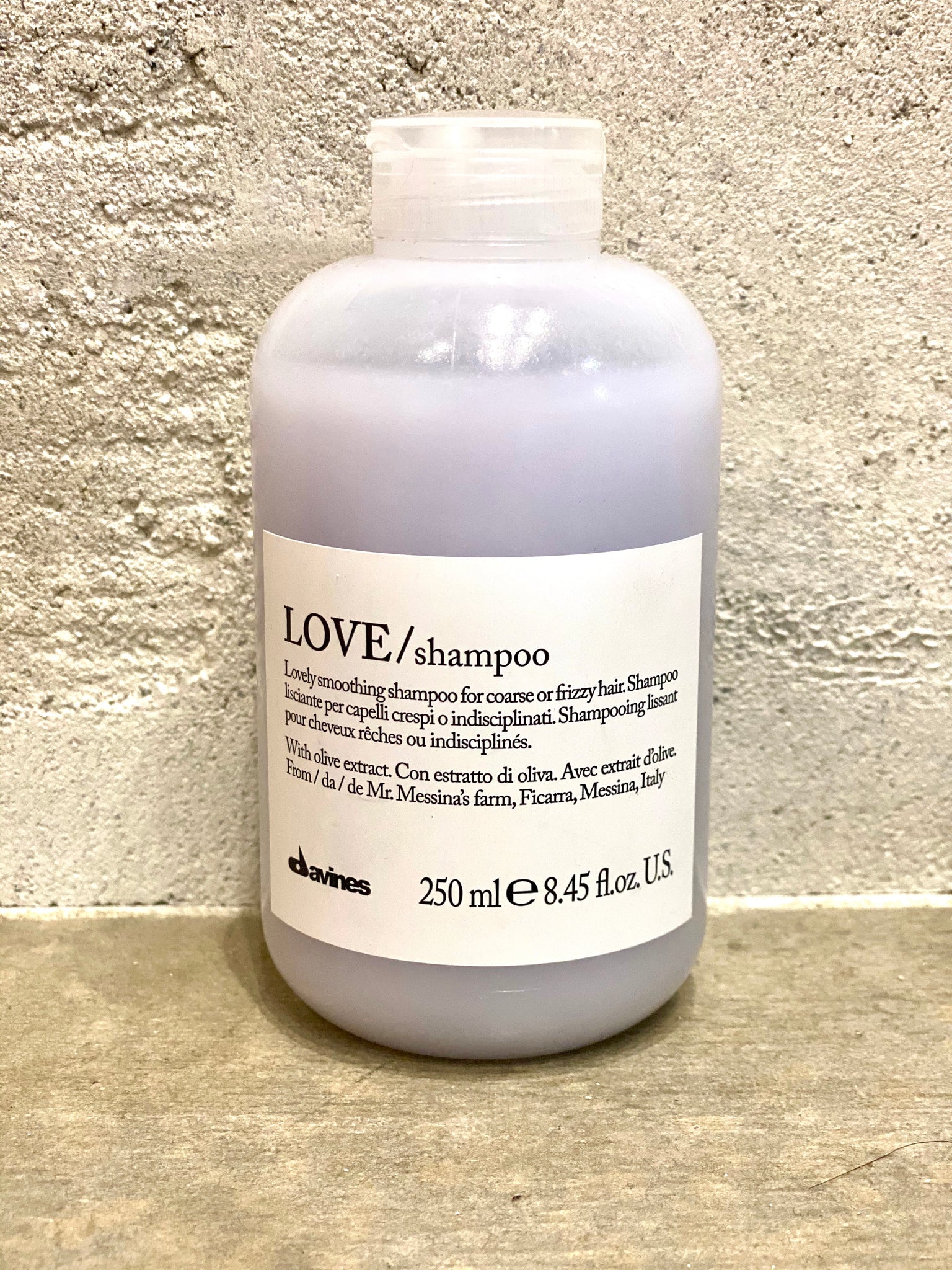 LOVE Smoothing Shampoo