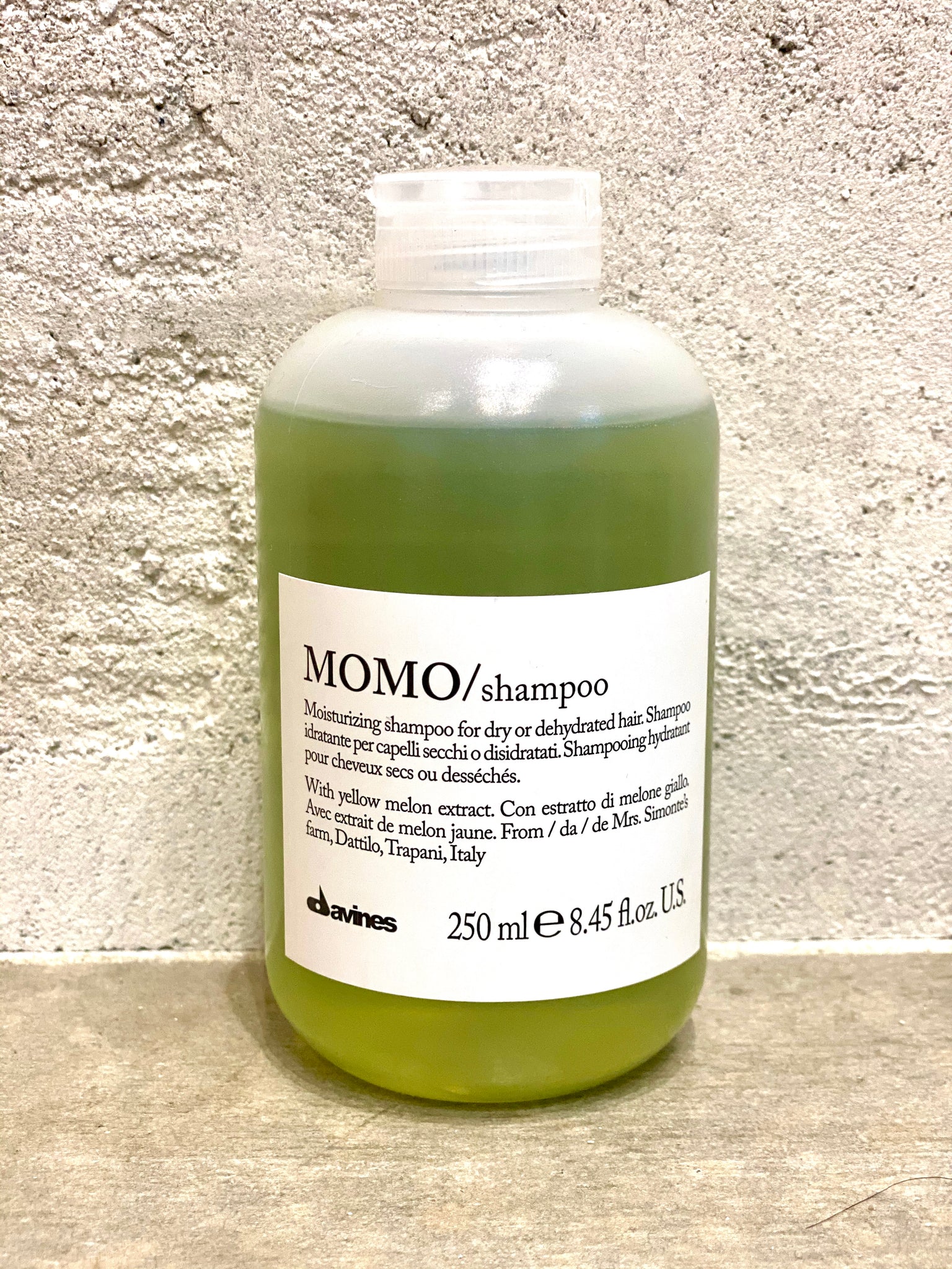 MOMO Shampoo