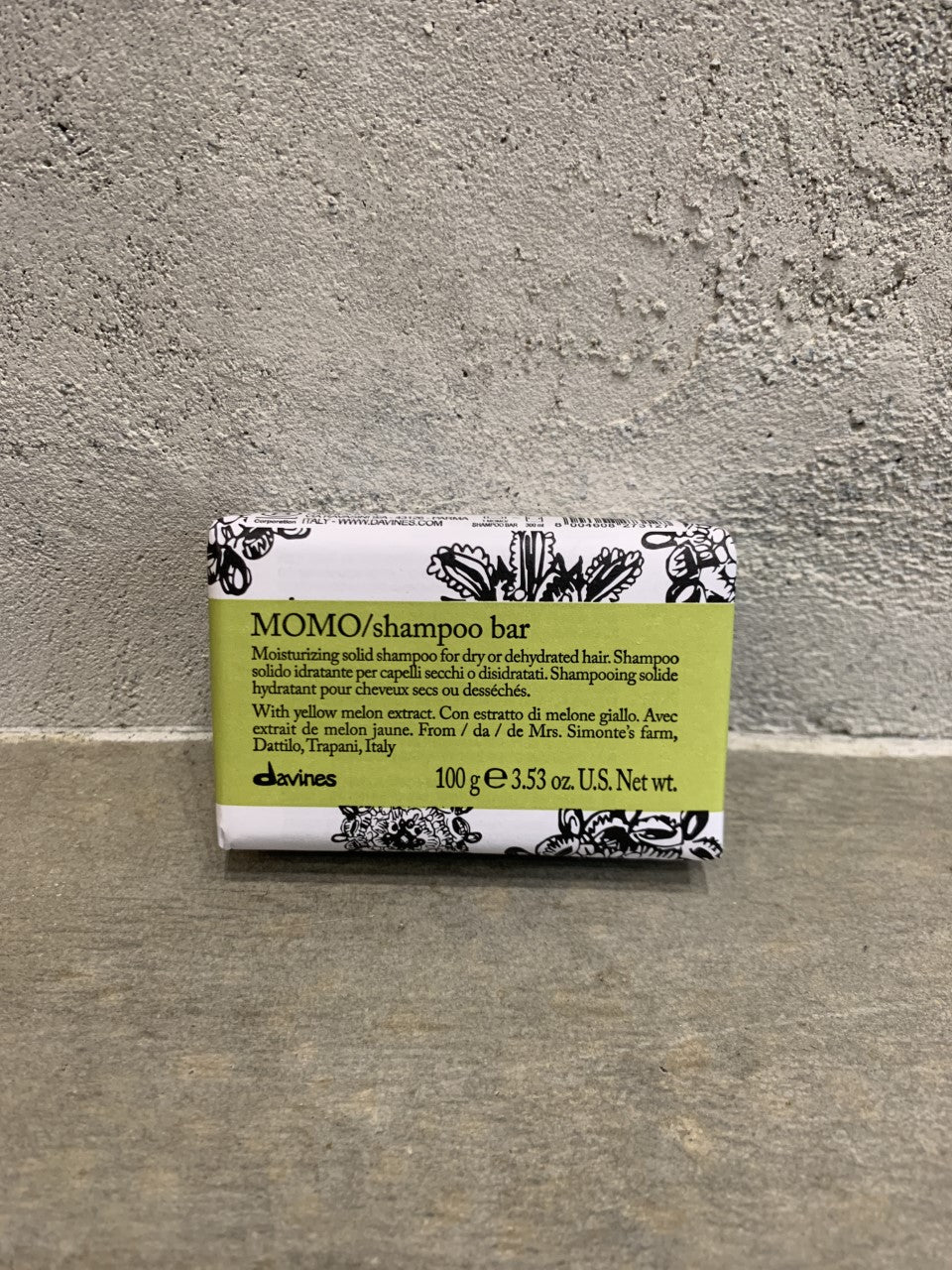 MOMO shampoo bar